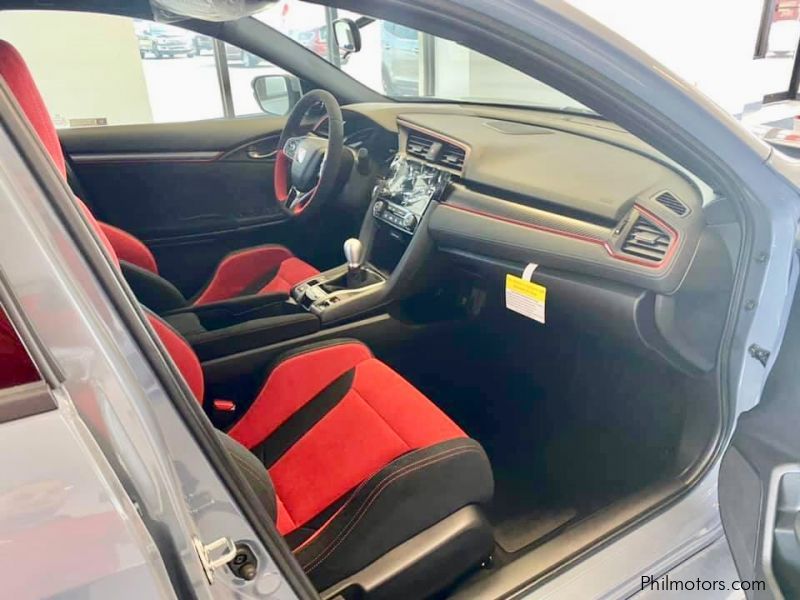 Honda Honda Civic FK8 Type-R Racing | BRAND NEW | Honda Cars Bulacan | Talk-To-Honda | NOT FOR A BUDGET MEAL in Philippines